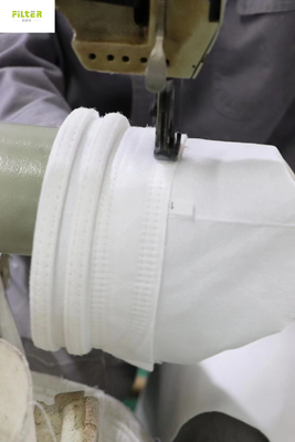 産業ポリプロピレンPTFE PPS Aramidのガラス繊維P84フィルターは850GSMにスリーブを付ける