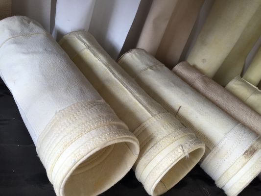 セメント産業のためのArcylicの針のフェルトの集じん器のフィルター・バッグ450GSM~550GSM