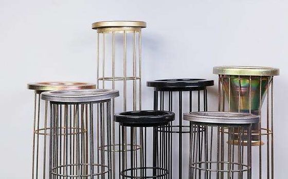 炭素鋼のBaghouseのフィルター・バッグは高力カスタマイズされたサイズをおりに入れます